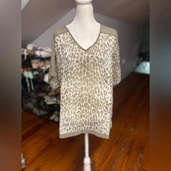 Chico's Animal Print Sheer Tunic Blouse Size L Brown Ivory Oversized Boxy Flowy - Picture 11 of 13